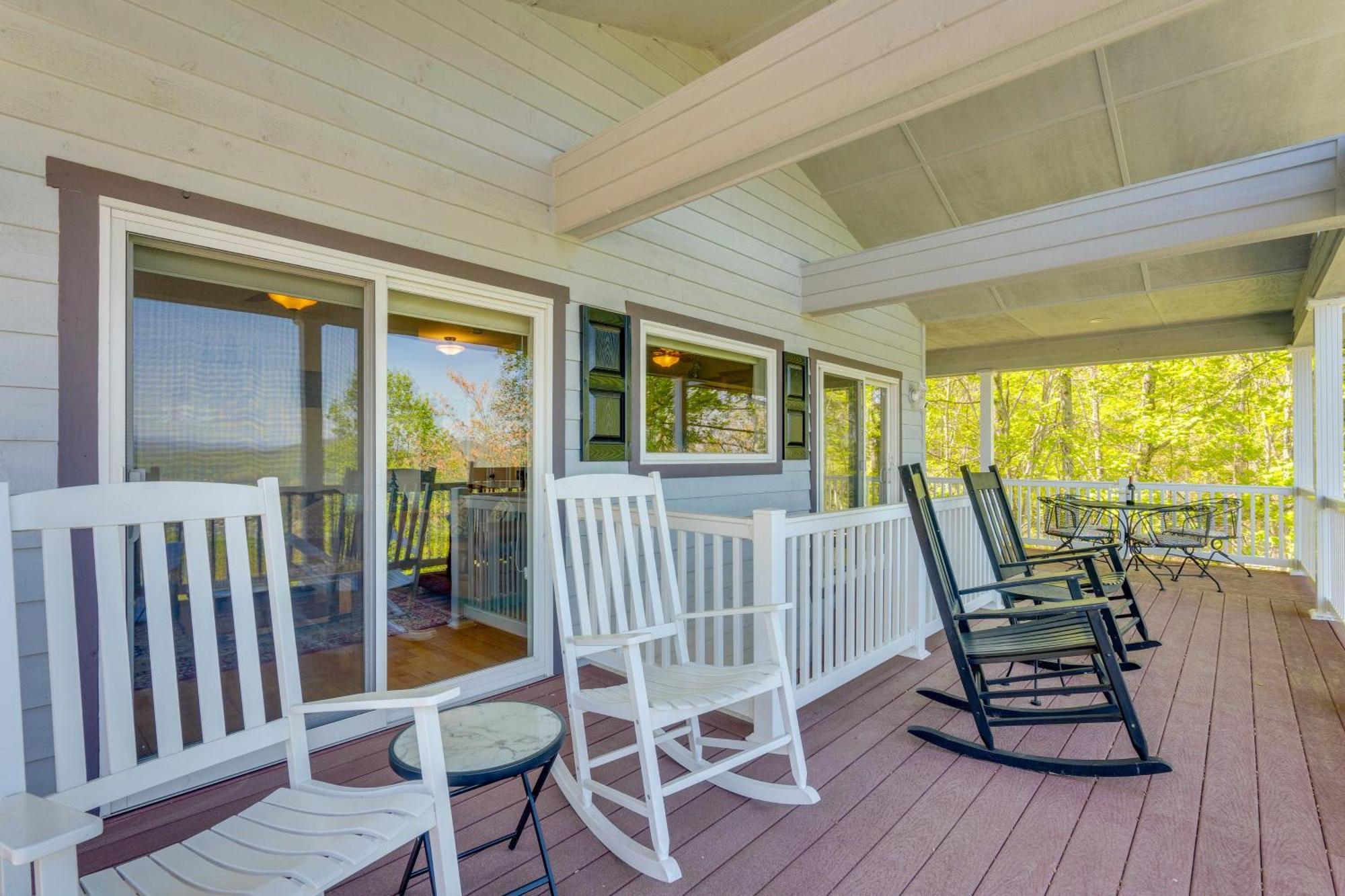 Lake-View Condo With Covered Deck In Hiawassee! Dış mekan fotoğraf